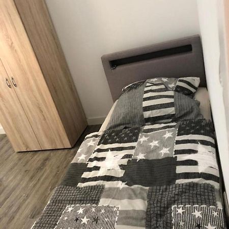 Godorfer Burg Monteuer Zimmer Весселінґ Екстер'єр фото