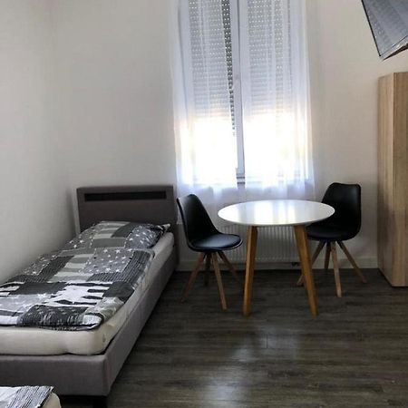 Godorfer Burg Monteuer Zimmer Весселінґ Екстер'єр фото